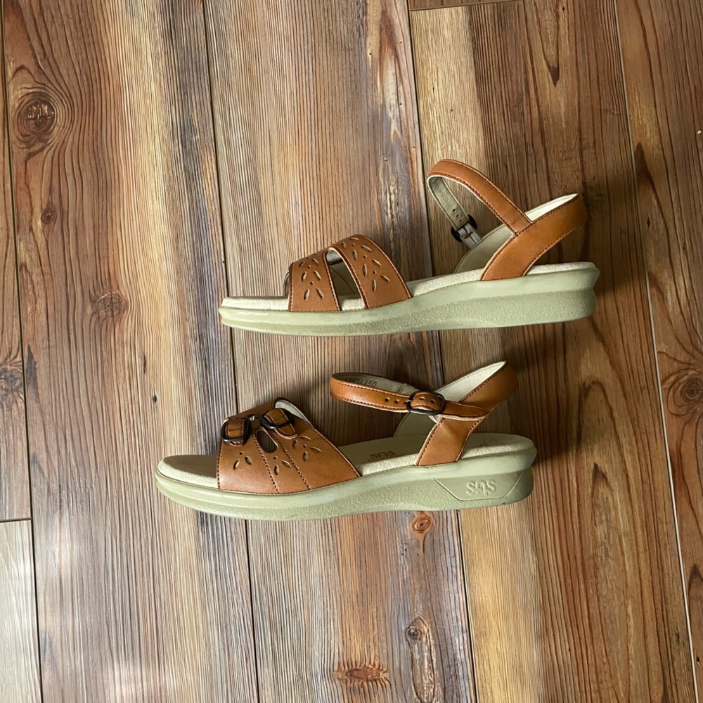 SAS Tan Sandals Comfortable Leather Design